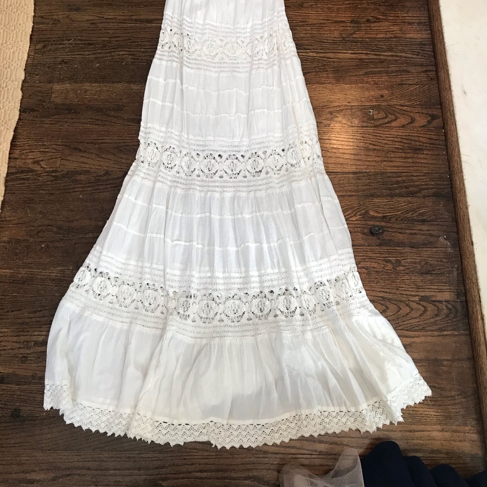 Lace strapless dress